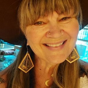 Meet your Posher, Vicki